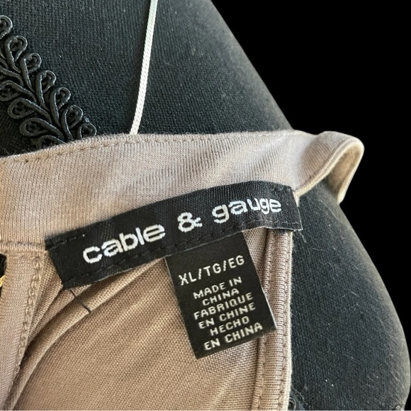 Halter Top Women’s Cable & Gauge Embroidery Sleeveless Banded Waist Taupe Sz XL - Picture 4 of 5